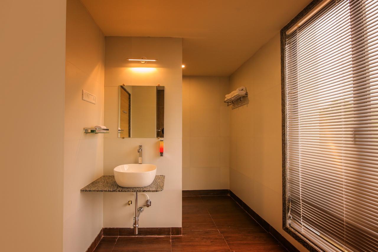 Saubhagya Inn International Lucknow Exterior photo