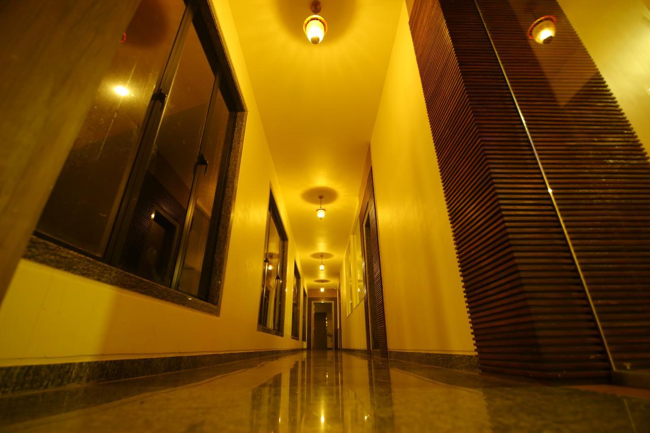 Saubhagya Inn International Lucknow Exterior photo