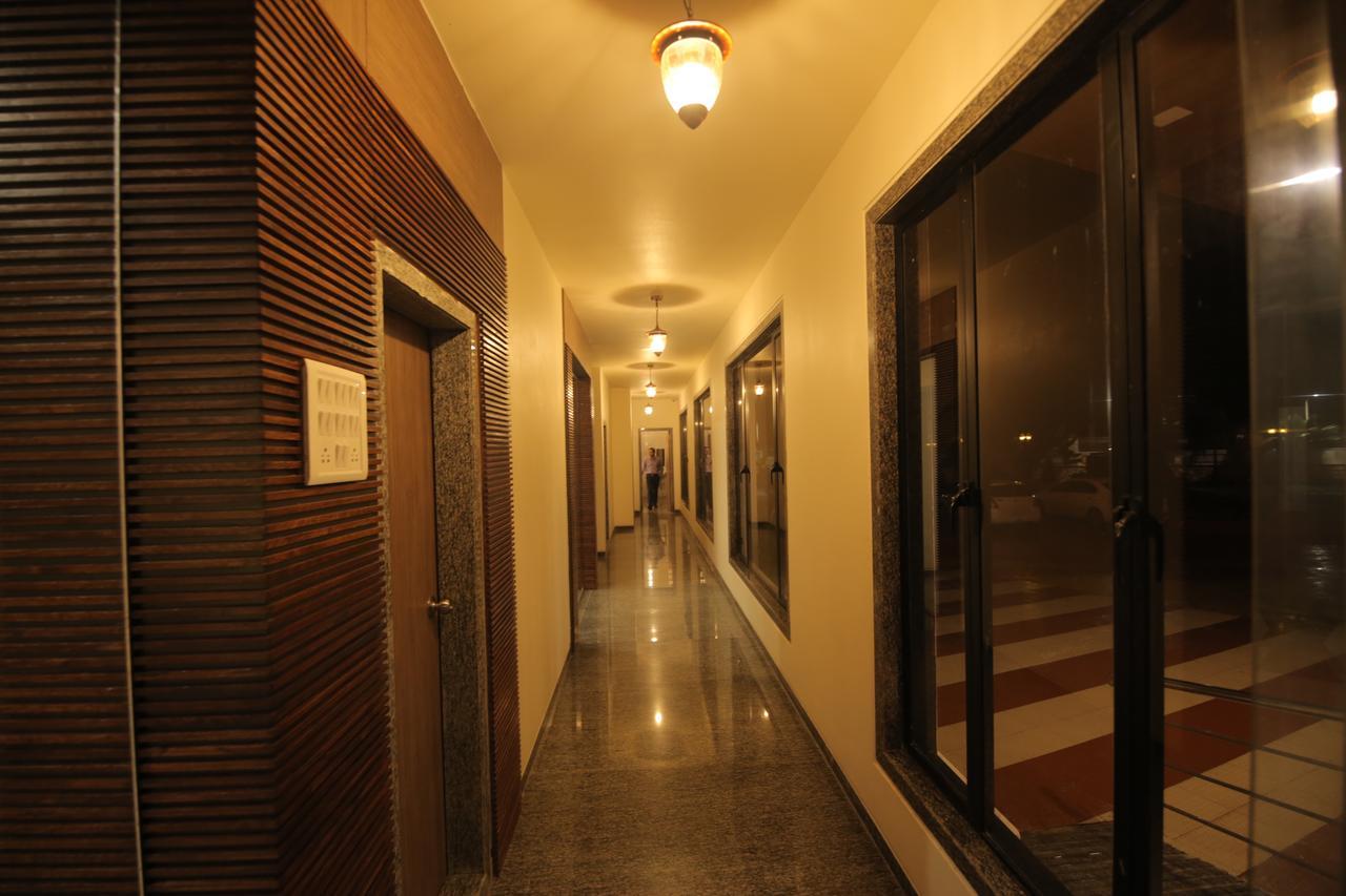 Saubhagya Inn International Lucknow Exterior photo